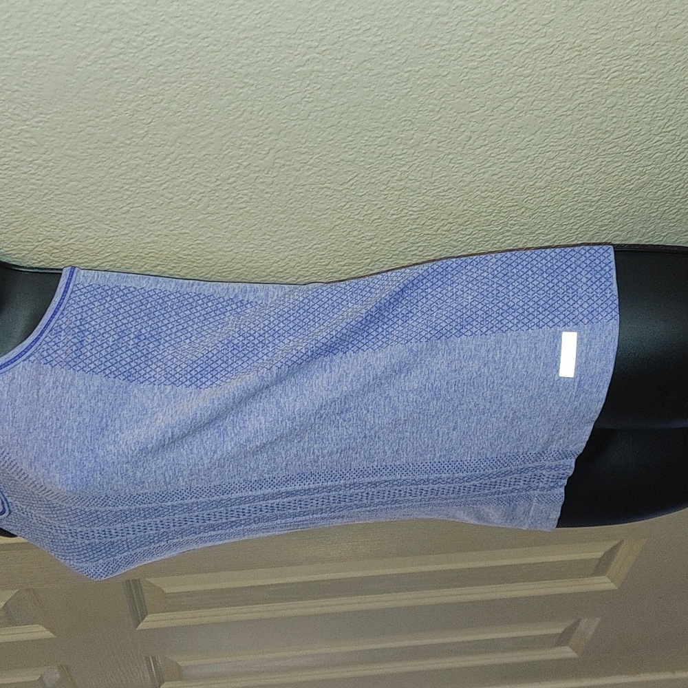 Avacado tank top - Picture 4 of 5